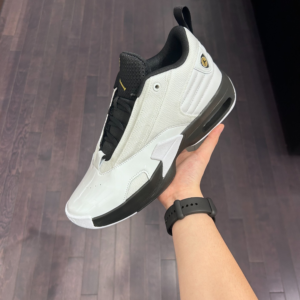 Giay Nike Air Jordan Max Aura 6 'Black White' FQ8298-101