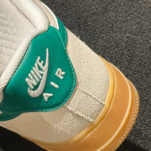 Giay Nike Air Force 1 '07 LV8 'Gum Pack' FQ8714-001