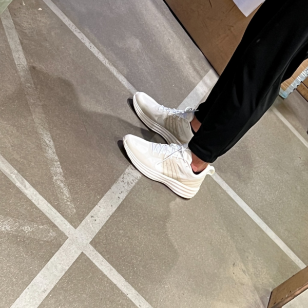 Giay Nike Lunar Roam 'Phantom Light Bone' DV2440-100
