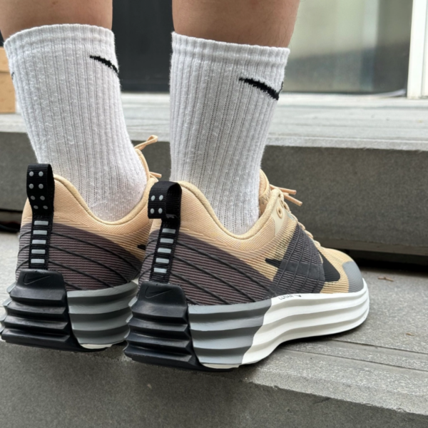 Giay Nike Lunar Roam 'Sesame' DV2440-201