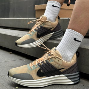 Giay Nike Lunar Roam 'Sesame' DV2440-201