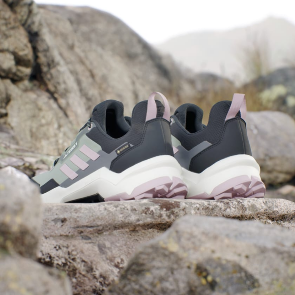 Giay Adidas Terrex AX4 Gore Tex 'Silver Green Fig' IE2576