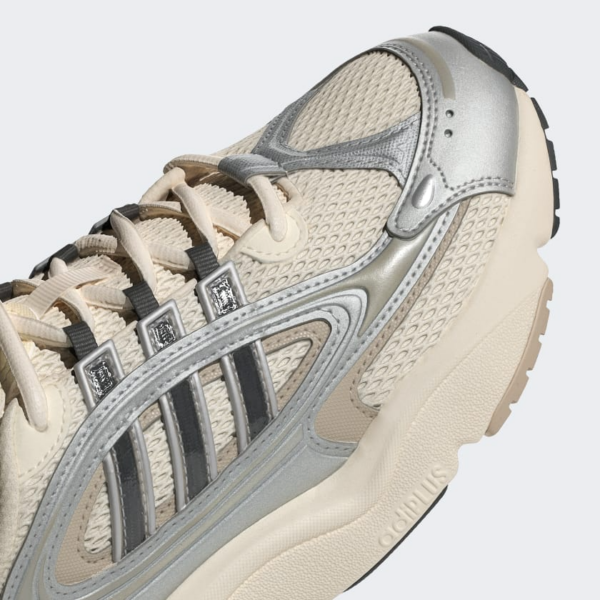 Giay Adidas Ozmillen 'Chalk White Beige' IE5841