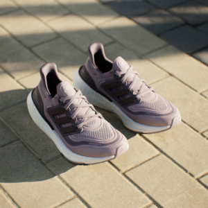 Giay Adidas Ultraboost Light 'Purple' IE3336