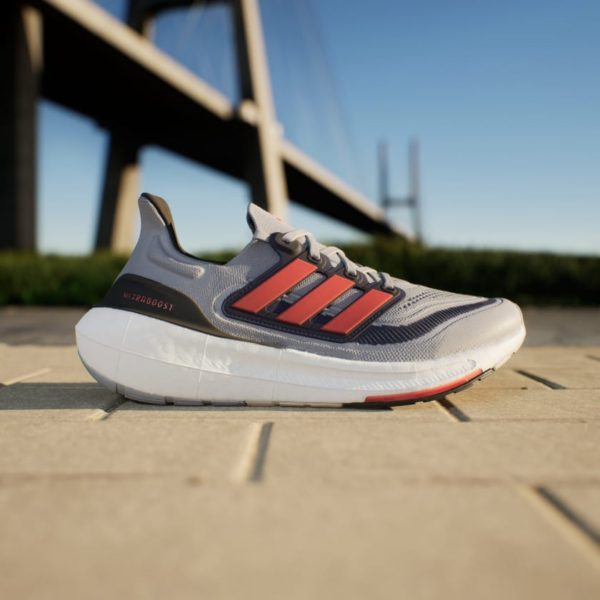 Giay Adidas Ultraboost Light 'Halo Silver' IE3332