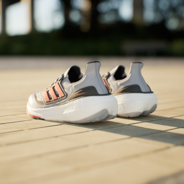 Giay Adidas Ultraboost Light 'Halo Silver' IE3332