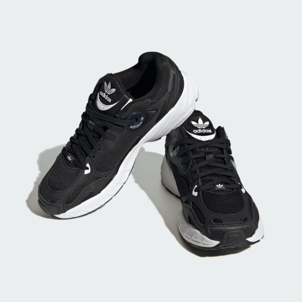 Giay Adidas Astir 'Core Black' IE9886