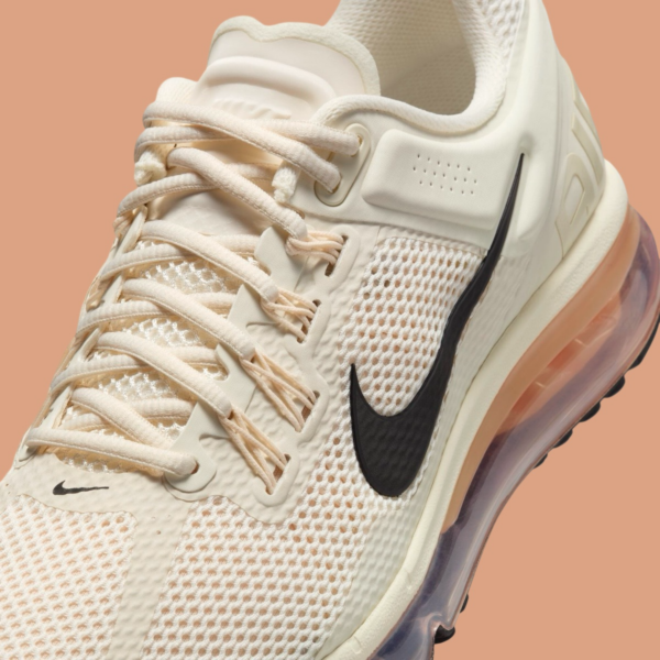 Giay Nike Air Max 2013 'Pale Ivory' HF3660-100