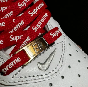 Giay Nike Air Force 1 Mid x Supreme 'White' FZ8784-100