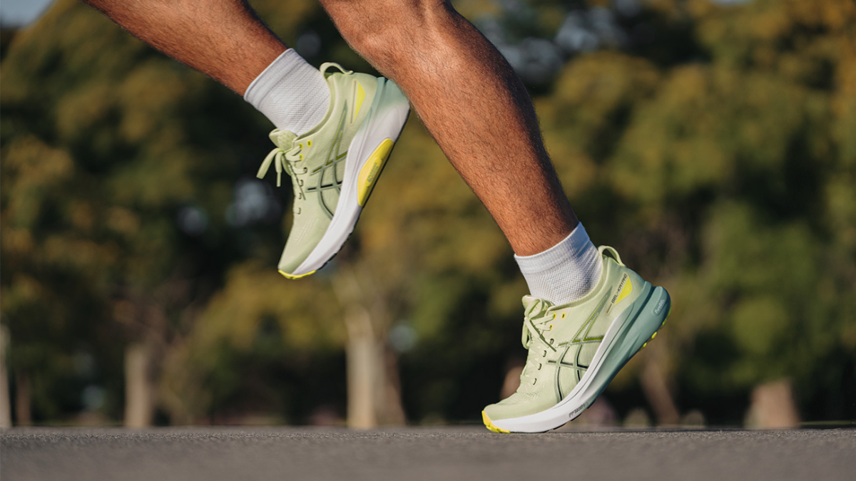 Review Asics Kayano 31: Kiểm soát chuyển động hoàn hảo Hinh anh 2: Review Asics Kayano 31: Kiem soat chuyen dong hoan hao