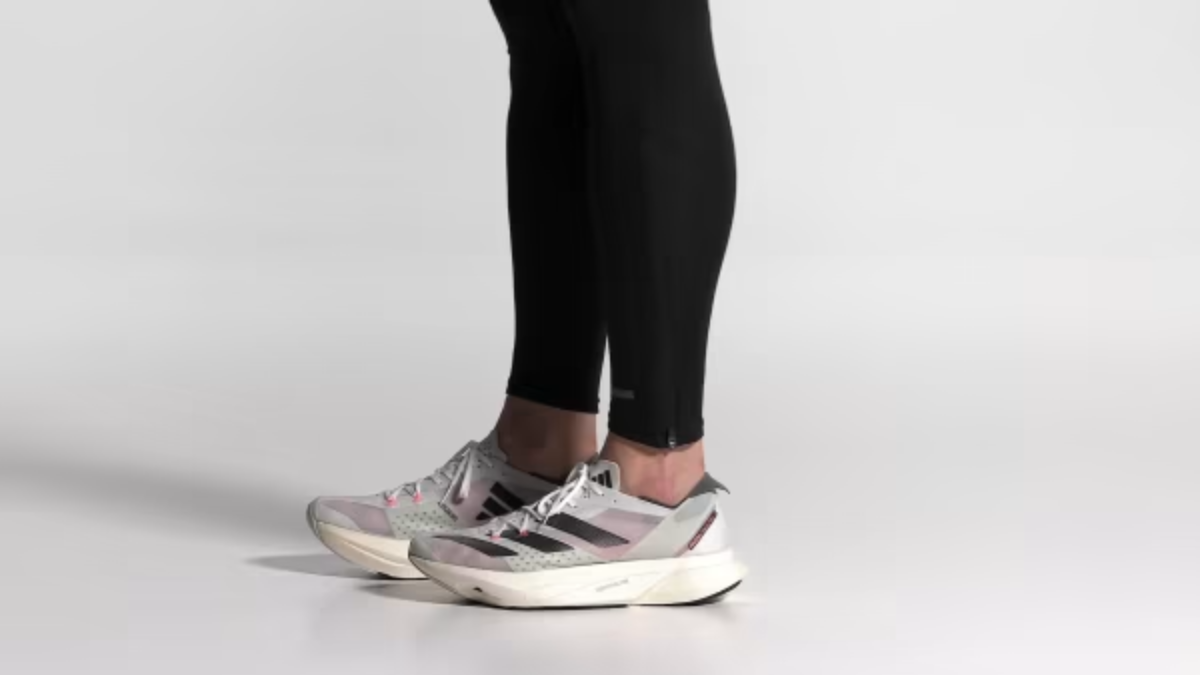 Review adidas Adizero Adios Pro 3: Siêu giày linh hoạt số 1 Hinh anh 1: Review adidas Adizero Adios Pro 3: Sieu giay linh hoat so 1