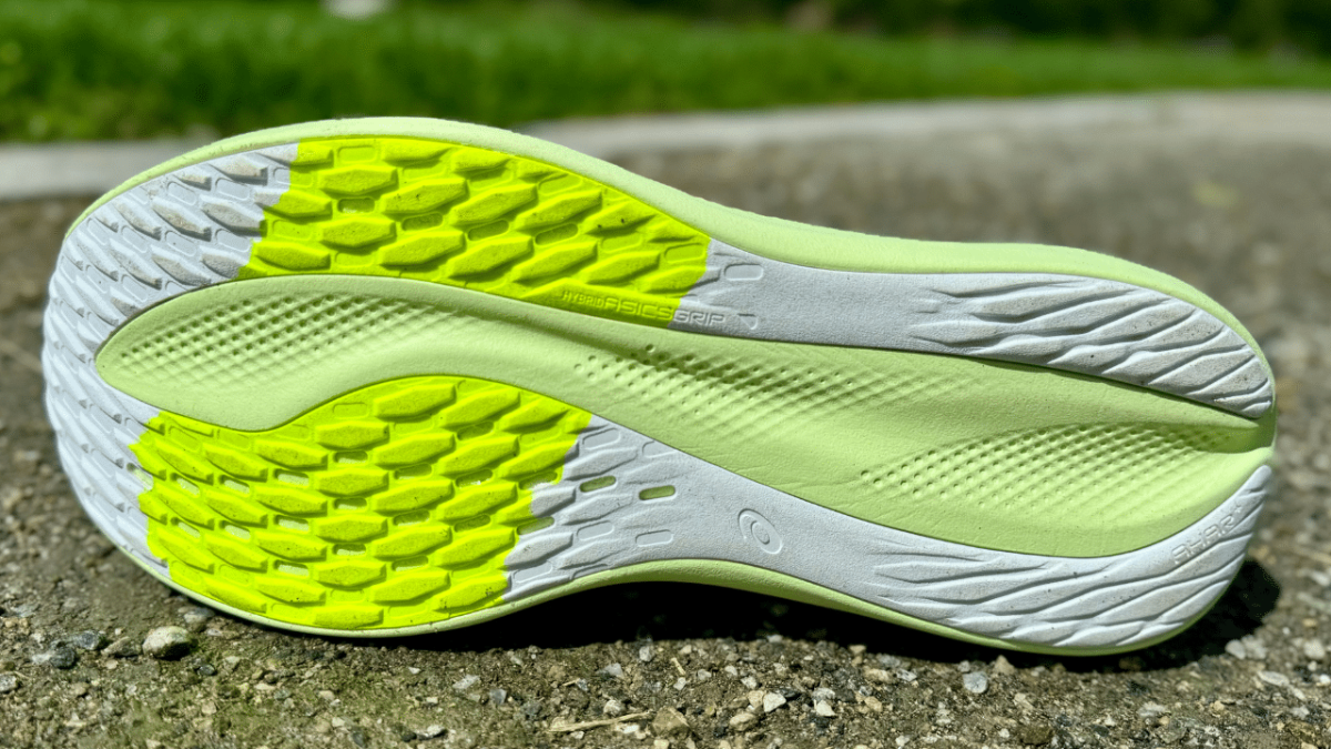 Review Asics GlideRide Max: Đôi giày chạy bộ tối ưu hiệu suất Hinh anh 4: Review Asics GlideRide Max: Doi giay chay bo toi uu hieu suat