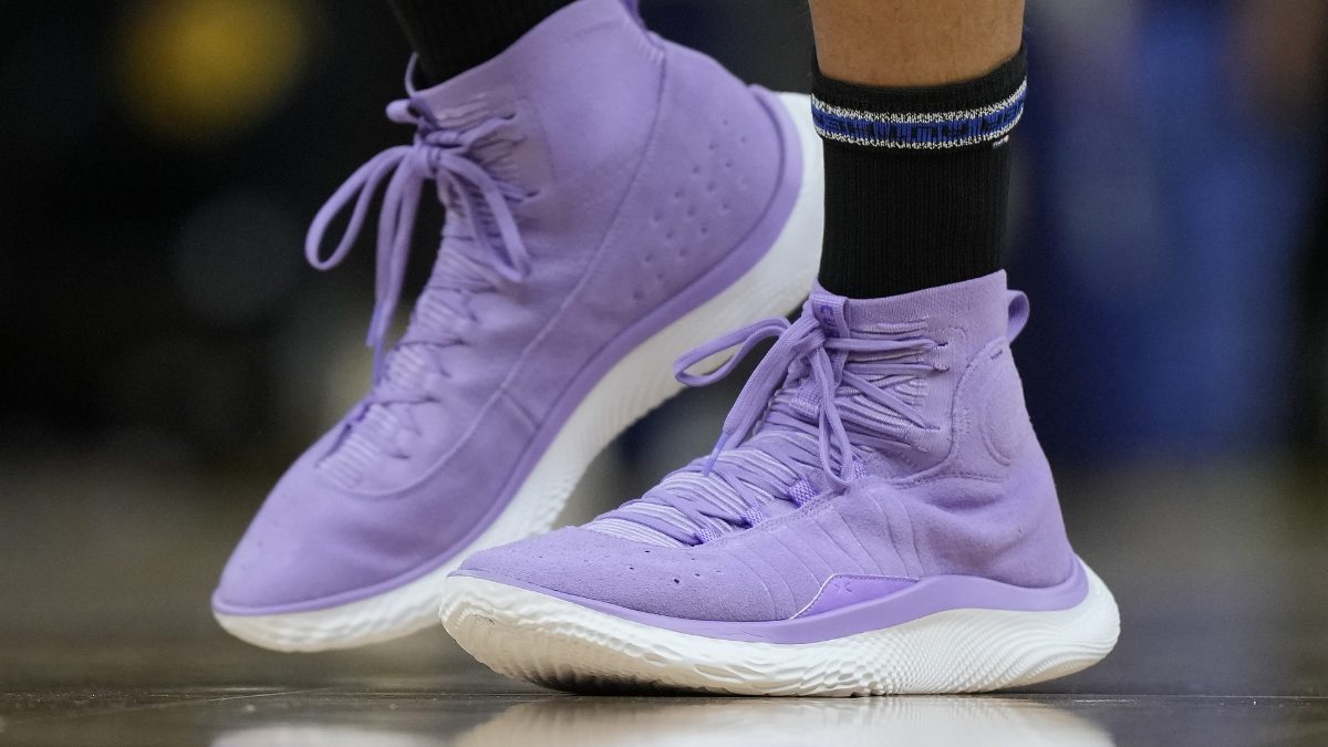 Top 6 đôi giày bóng rổ Under Armour tốt nhất bạn không thể bỏ qua Hinh anh 4: Top 6 doi giay bong ro Under Armour tot nhat ban khong the bo qua