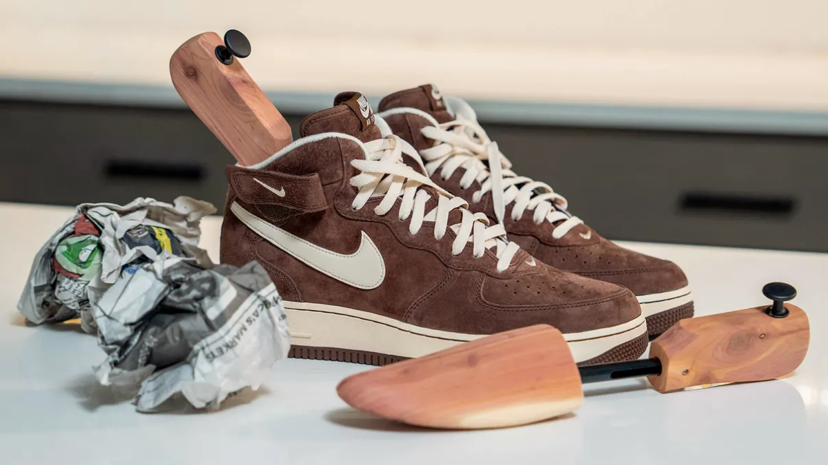 Hinh anh 1: Ve sinh giay sneaker da lon dung cach