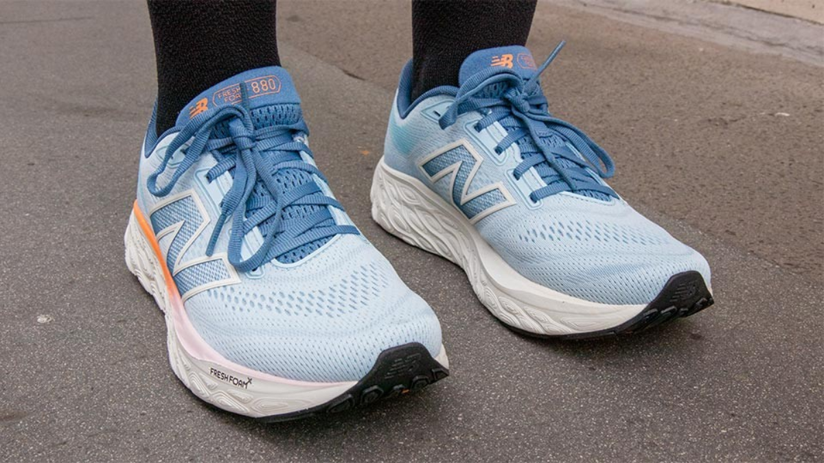 Hinh anh 1: Review New Balance 880v14: Tai sao lai duoc yeu thich den vay?