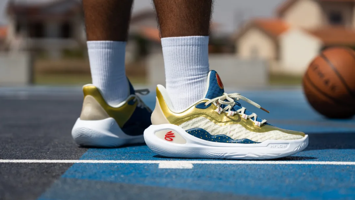 Review Under Armour Curry 11: Trai nghiem cong nghe UA Flow