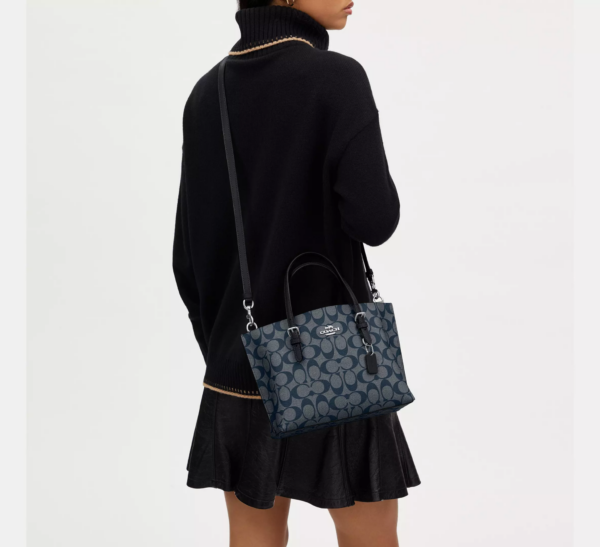 Tui Coach Mollie Tote 25 'Midnight Navy' C4250-SVN2V