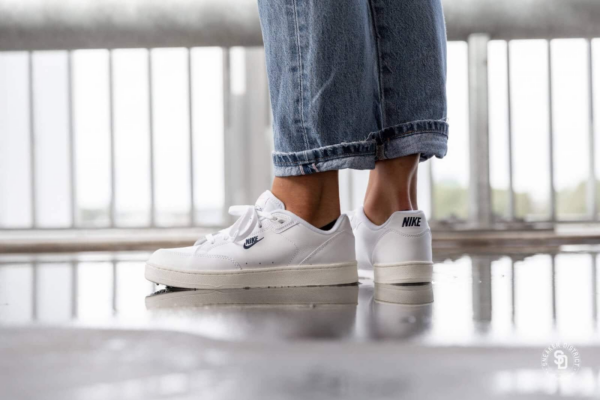 Giay Nike Grandstand 2 'White Navy' AA2190-100