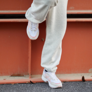 Giay Asics Gel-1090 V2 'White Frosted Rose' 1202A383-100