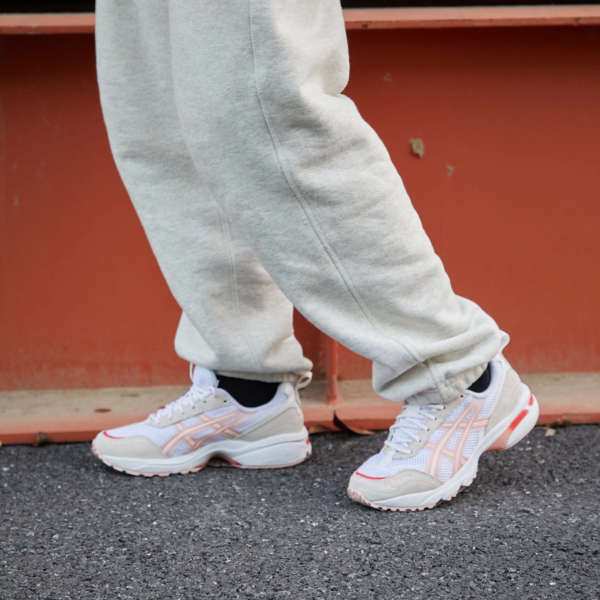 Giay Asics Gel-1090 V2 'White Frosted Rose' 1202A383-100