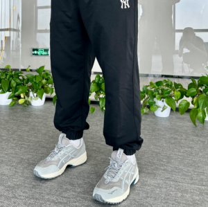 Giay Asics Gel 1090V2 'Mid Grey' 1203A382-020