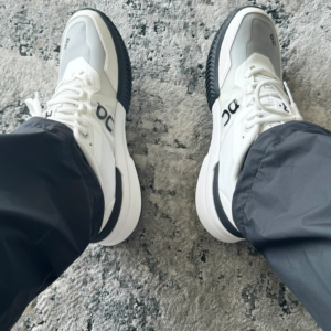 Giay On Running Roger Pro 2 'Clay White' 3ME10570462