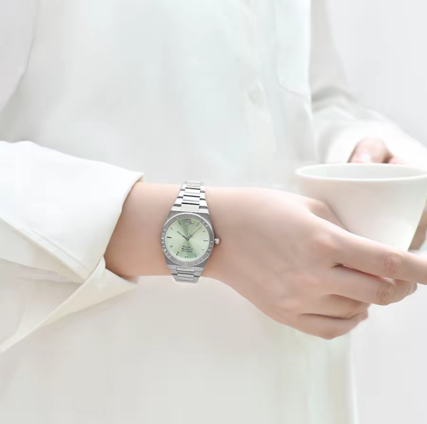 Dong Ho Vivienne Westwood 'Silver' DWVV244PGRSL