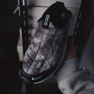 Giay Nike ACG Moc 3.5 'Black Green Glow' DX4291-001