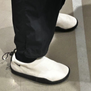 Giay Nike ACG Moc 'Summit White Black' DZ3407-100