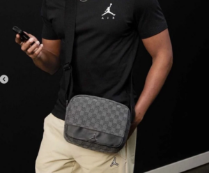 Tui Nike Air Jordan Monogram Crossbody 'Black' FJ6790-010
