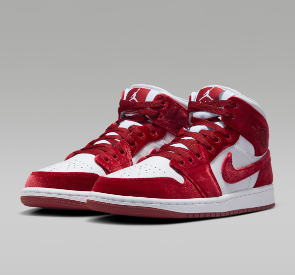 Giay Nike Air Jordan 1 Mid SE 'Red Velvet' FZ3334-100