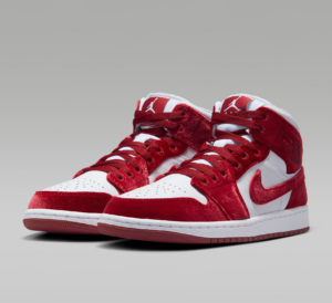 Giay Nike Air Jordan 1 Mid SE 'Red Velvet' FZ3334-100