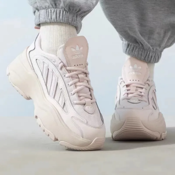 Giay Adidas Ozgaia 'Putty Mauve' IG6049