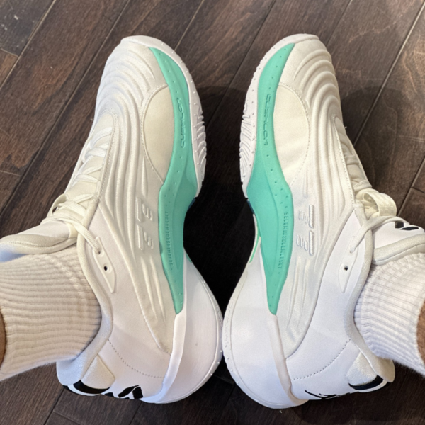 Giay Nike Air Jordan Luka 3 'Photo Finish' HQ5054-107