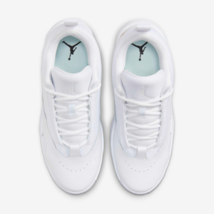 Giay Nike Air Jordan Max Aura 6 'White' FQ7943-117