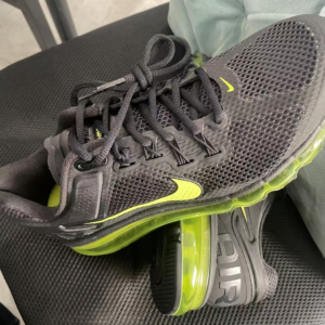 Giay Nike Air Max 2013 'Black Cyber' HF3660-001