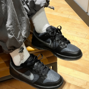 Giay Nike Dunk Low GS 'Symbiote' HQ3815-001