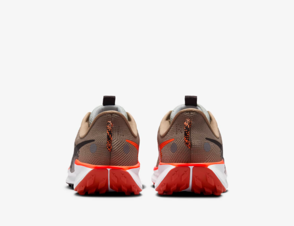 Giay Nike Pegasus Trail 5 GS 'Khaki Hyper Crimson' FV5638-200