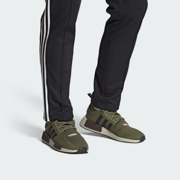 Giay Adidas NMD R1 'Focus Olive' IG5534