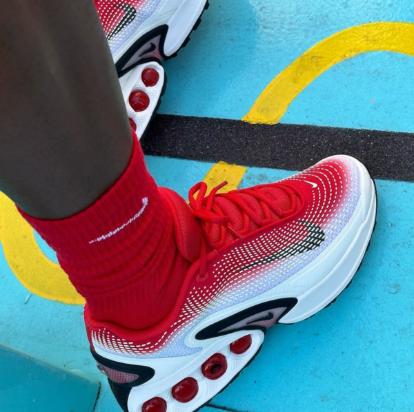 Giay Nike Air Max DN SE 'University Red' HQ4565-600