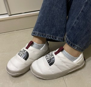 Giay The North Face Nuptse Mules 'White Grey' NF0A5G2B-Q4C