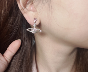 Khuyen Tai Vivienne Westwood Mini Bas 'Silver' 6202002502P116CNP116