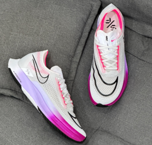 Giay Nike ZoomX Streakfly 'White Vivid Grape' DJ6566-104