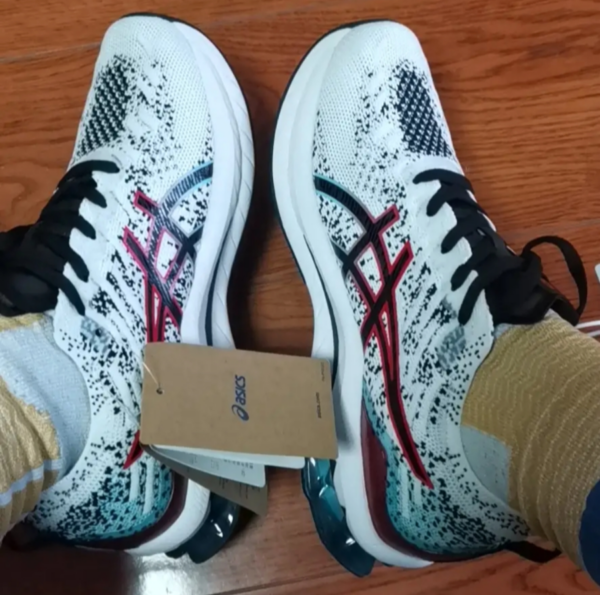 Giay Asics Kinsei Blast 'White Black' 1011B203-109