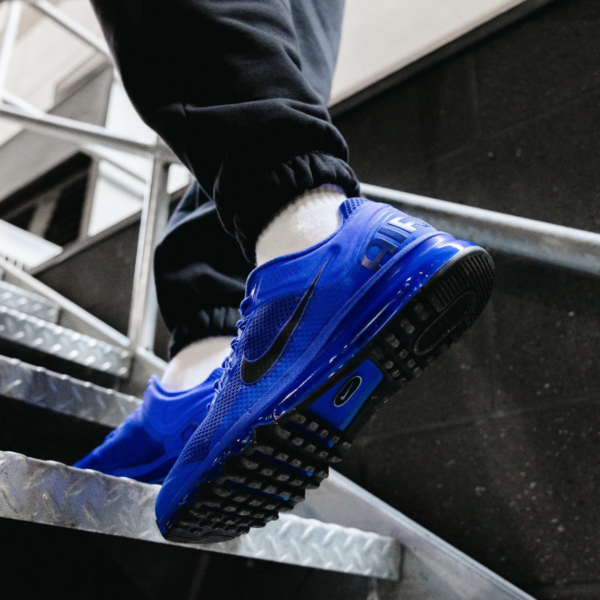 Giay Nike Air Max 2013 'Hyper Royal' HF3660-400