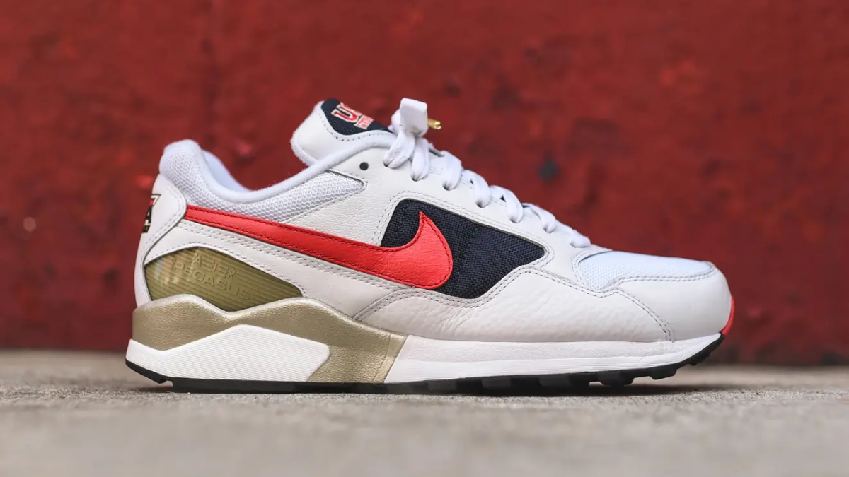 Những huyền thoại giày sneaker: 4 cái tên bất tử Hinh anh 7: Nhung huyen thoai giay sneaker: 4 cai ten bat tu