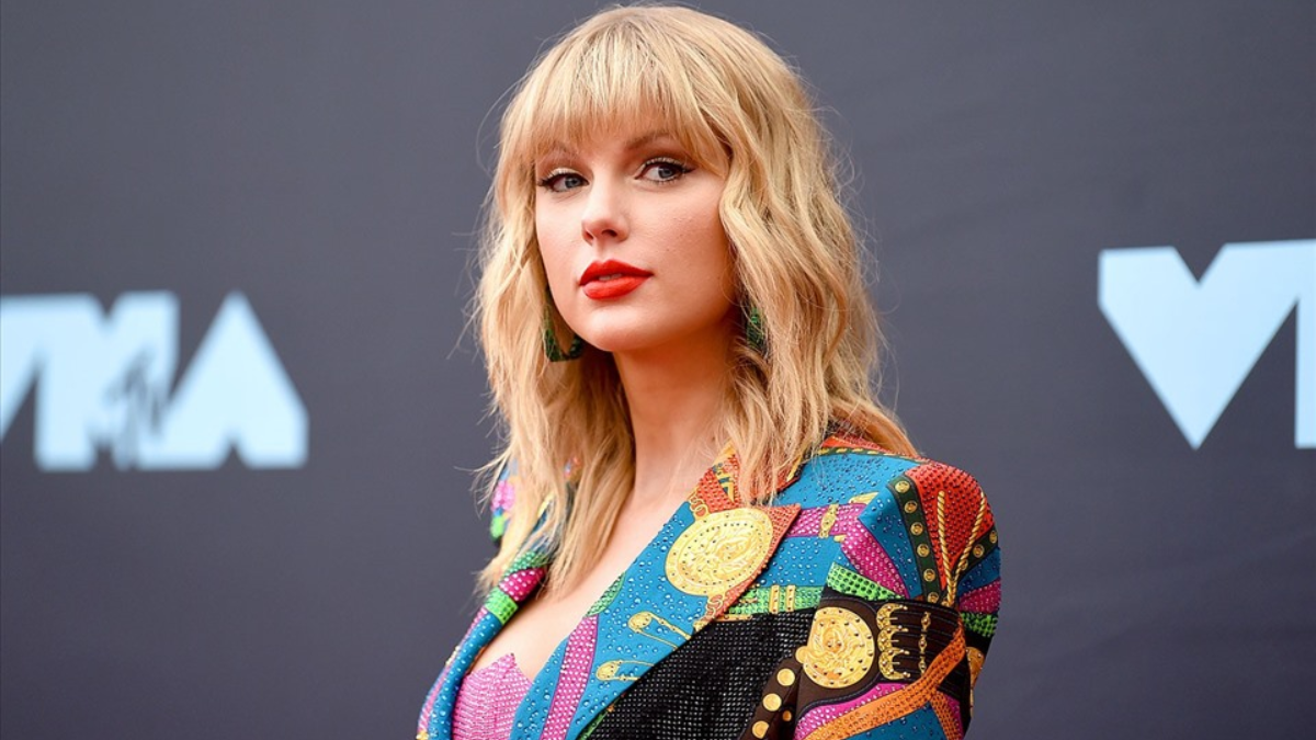 Điểm qua 11 thương hiệu xa xỉ 'ruột' của Taylor Swift Hinh anh 2: Diem qua 11 thuong hieu xa xi 'ruot' cua Taylor Swift