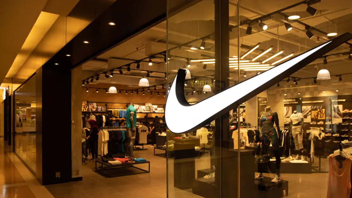 Liệu Elliott Hill có thể vực dậy Nike? Hinh anh 2: Lieu Elliott Hill co the vuc day Nike?