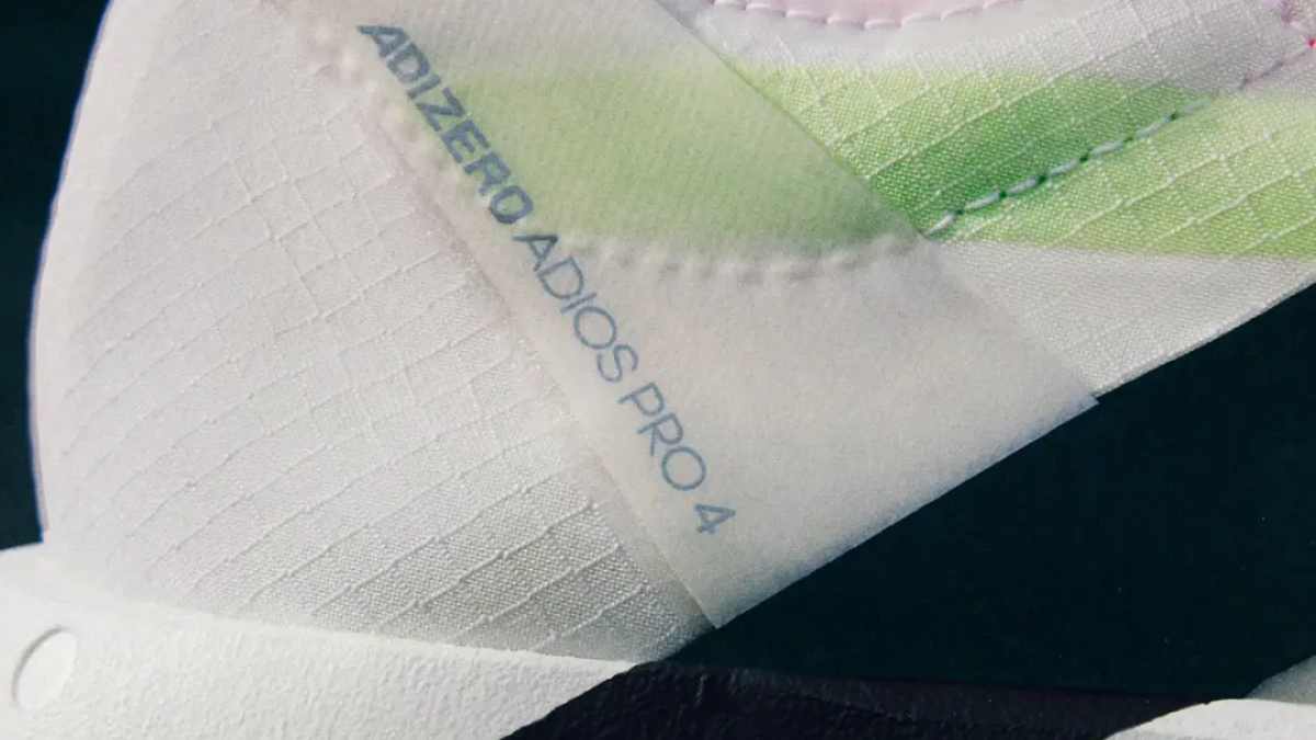 So sánh adidas Adizero Adios Pro Evo 1 và Adizero Adios Pro 4 Hinh anh 4: So sanh adidas Adizero Adios Pro Evo 1 va Adizero Adios Pro 4