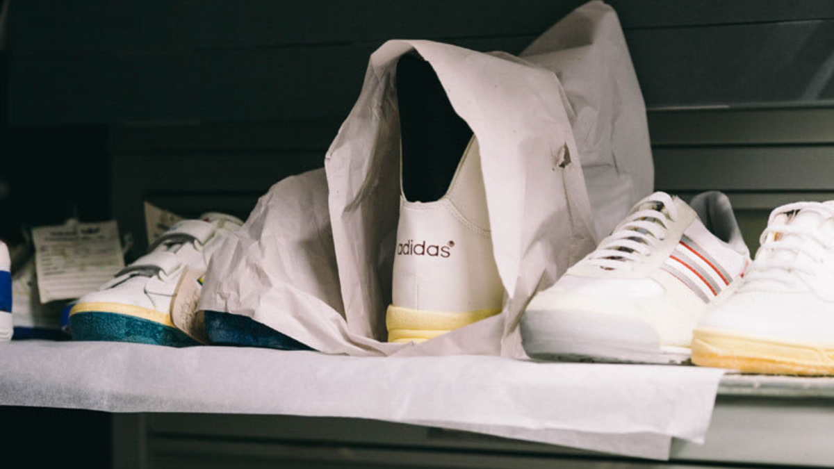 Hinh anh 1: Mo kho bau: Nhung doi giay co dien thoi bung su tro lai cua adidas